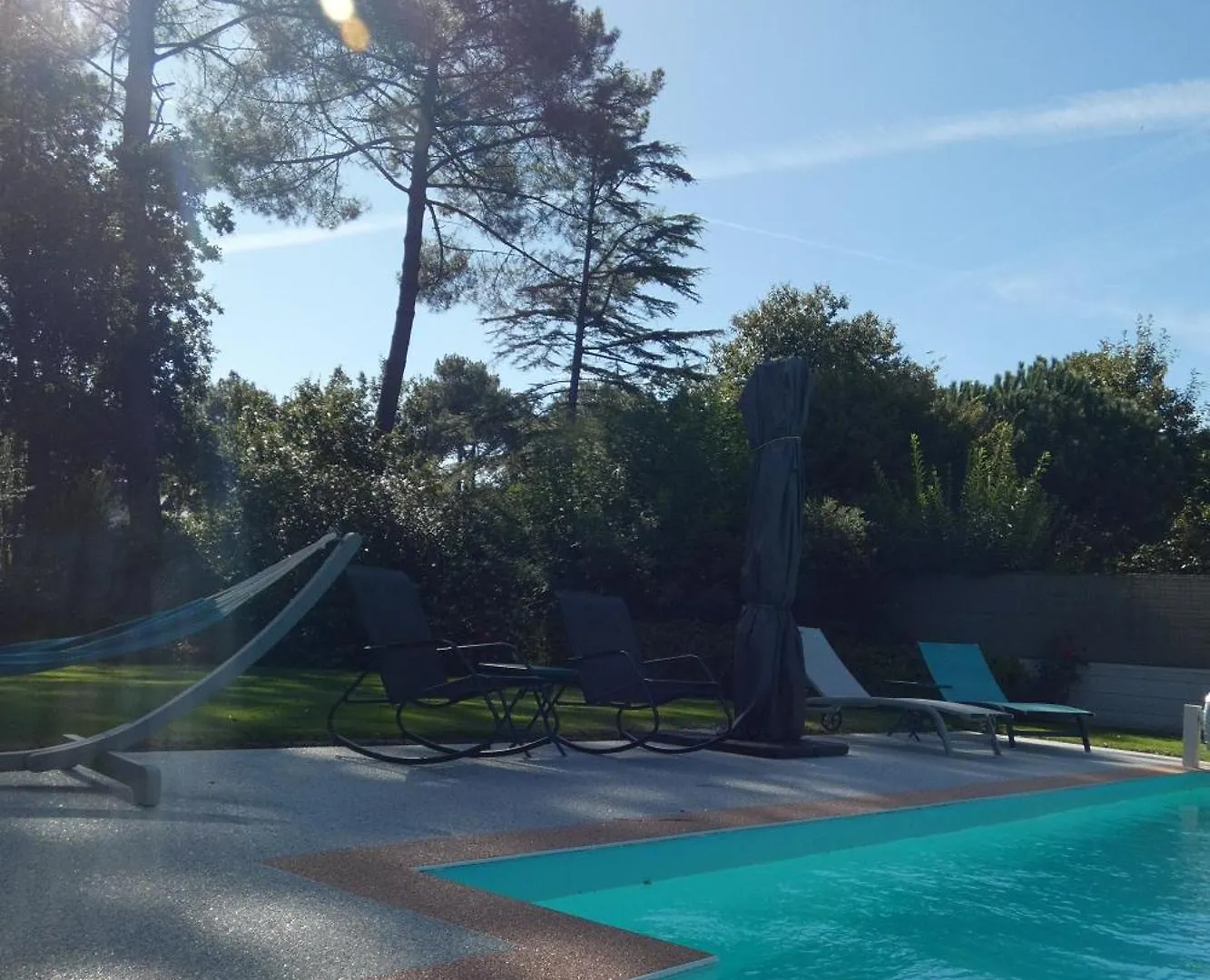 Chez Valerie Bed & Breakfast Merlevenez