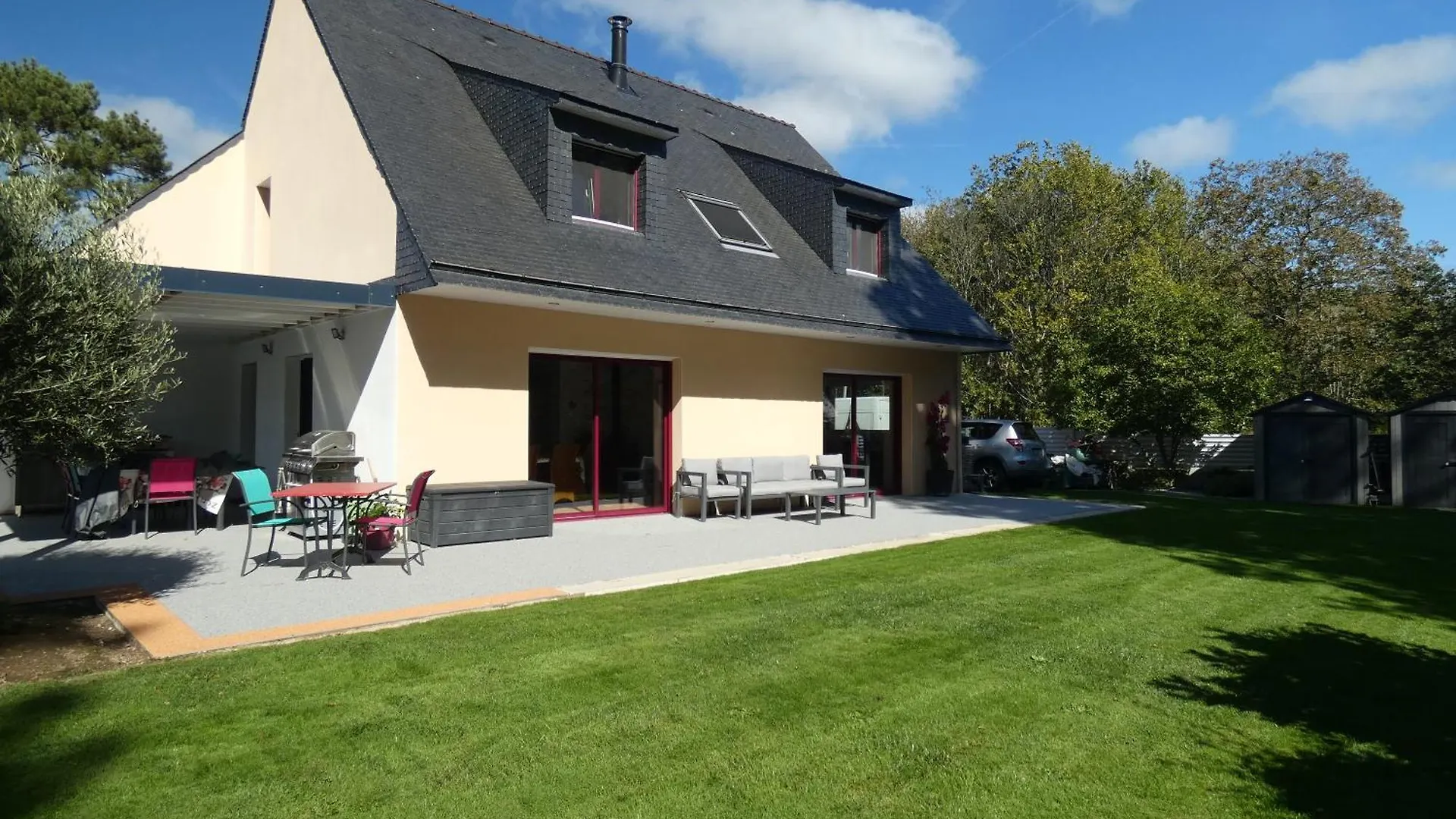 Chez Valerie Bed & Breakfast Merlevenez