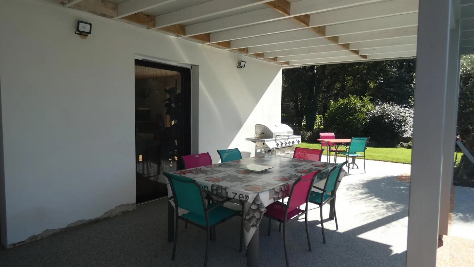 Chez Valerie Bed & Breakfast Merlevenez